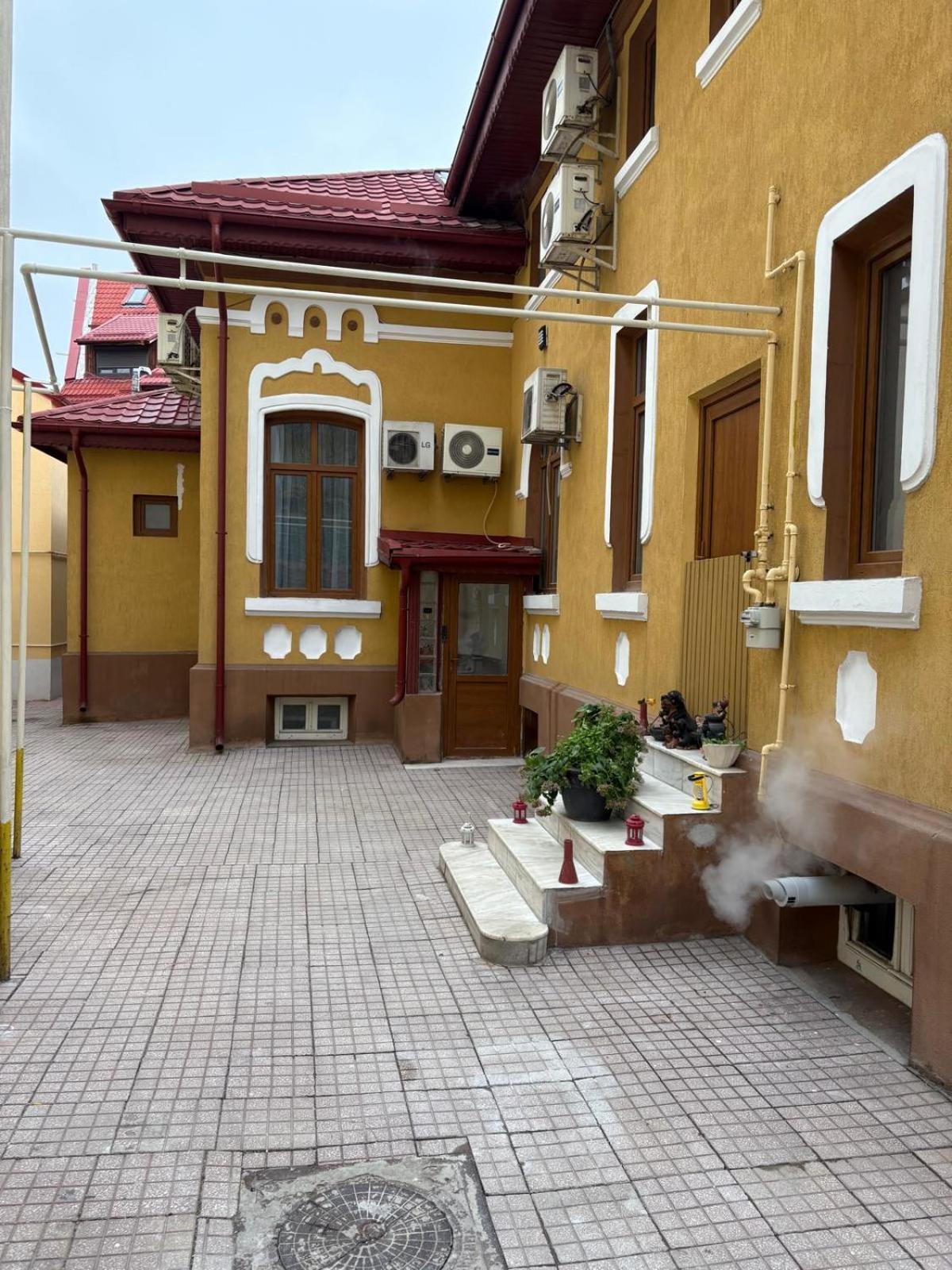 Apartment Boutique Old 2 *